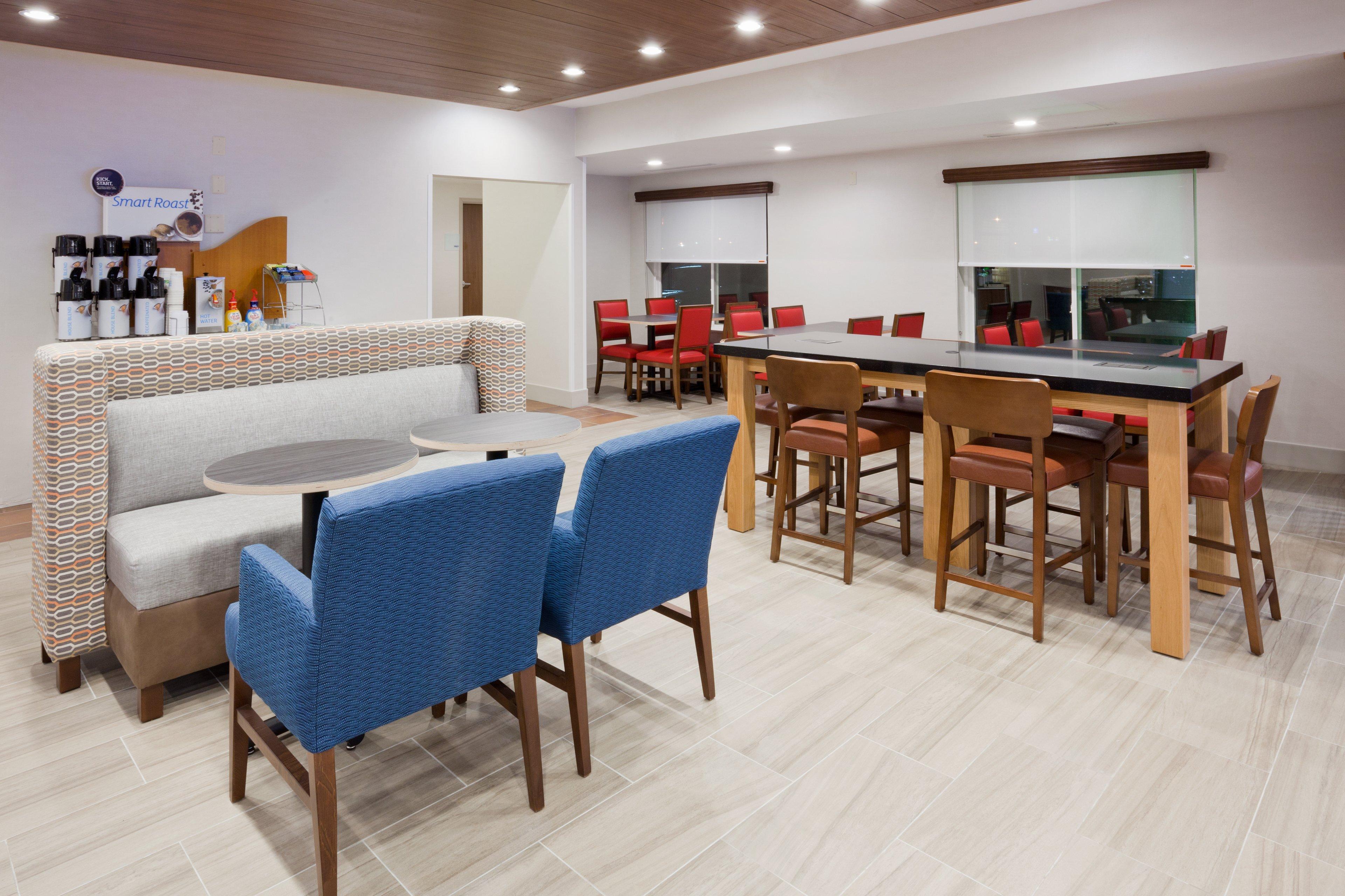Holiday Inn Express & Suites - Dickinson By Ihg Exteriér fotografie