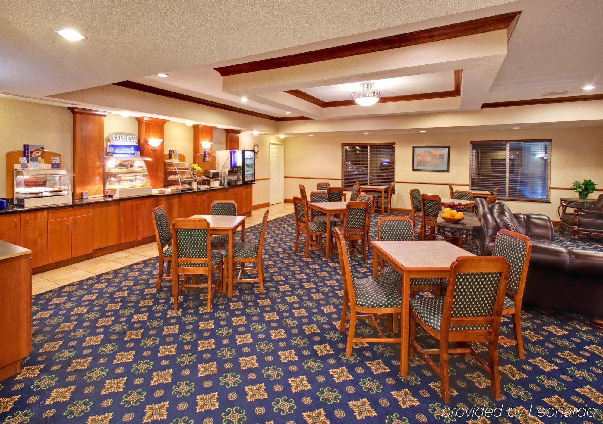 Holiday Inn Express & Suites - Dickinson By Ihg Restaurace fotografie