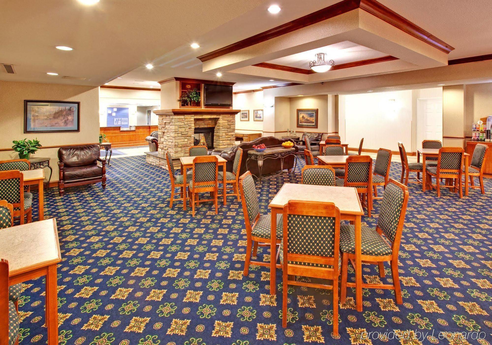 Holiday Inn Express & Suites - Dickinson By Ihg Restaurace fotografie