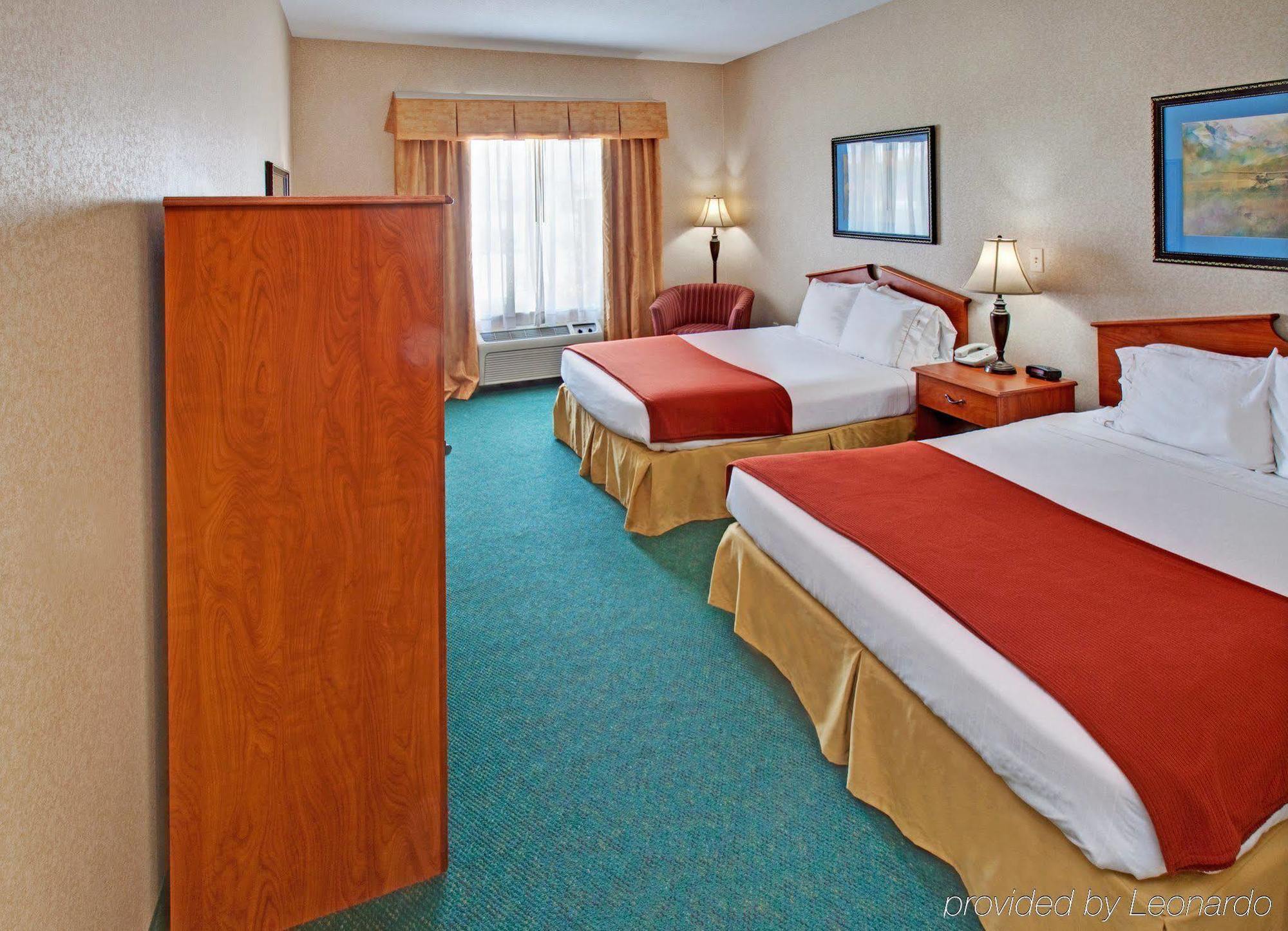 Holiday Inn Express & Suites - Dickinson By Ihg Pokoj fotografie