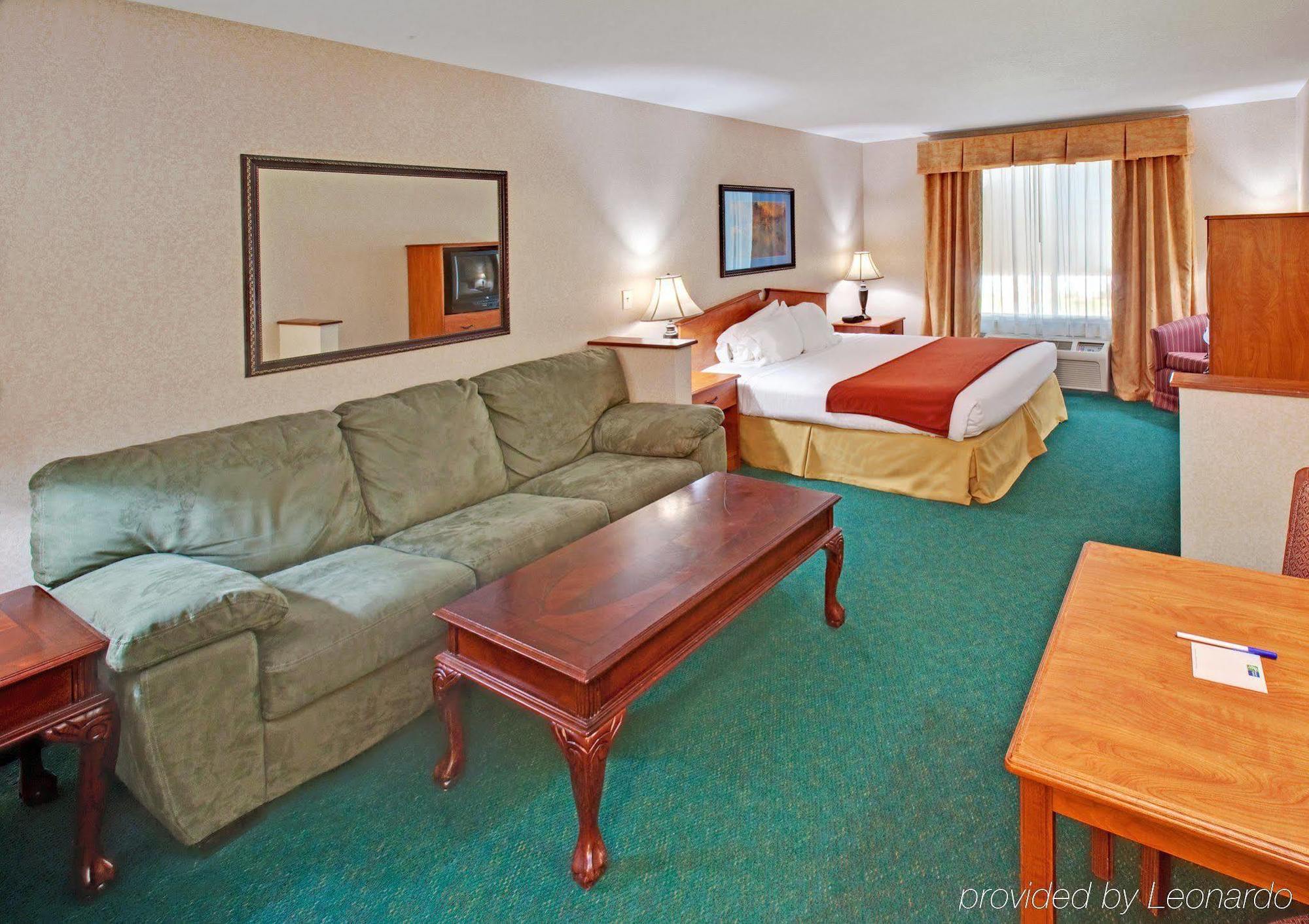 Holiday Inn Express & Suites - Dickinson By Ihg Exteriér fotografie