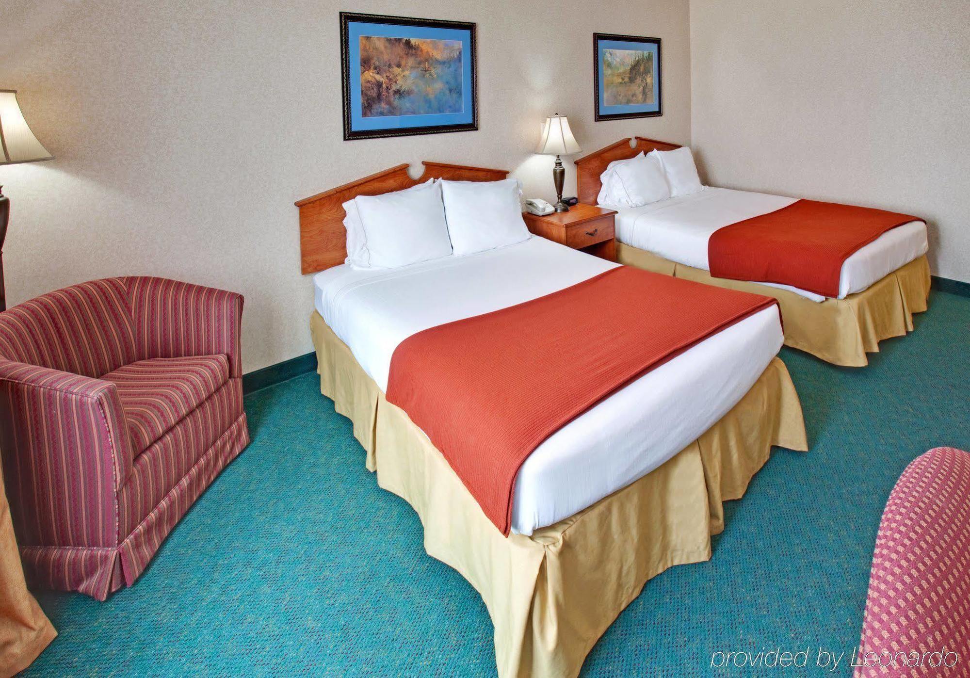 Holiday Inn Express & Suites - Dickinson By Ihg Pokoj fotografie